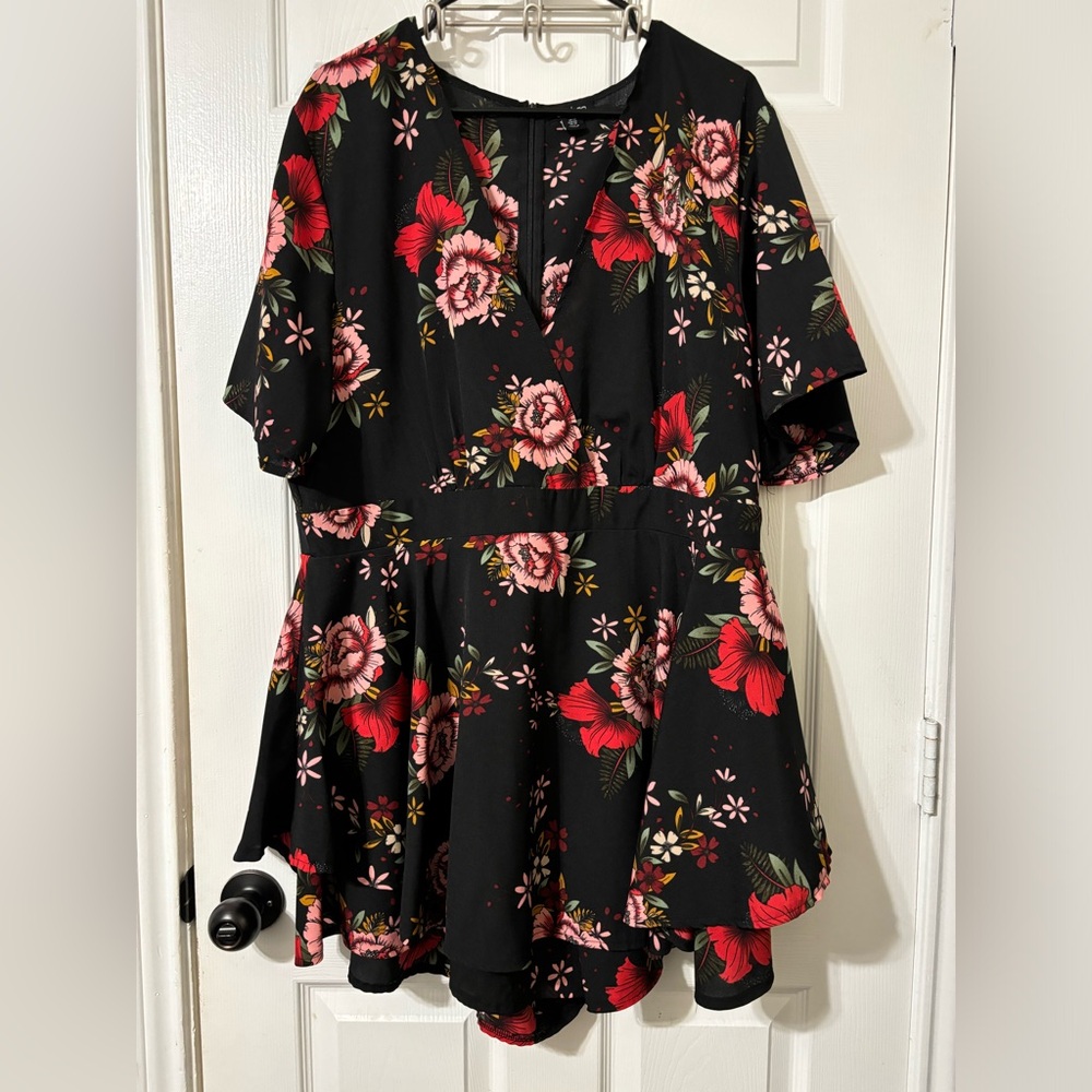 Plus size Boohoo romper size US 18